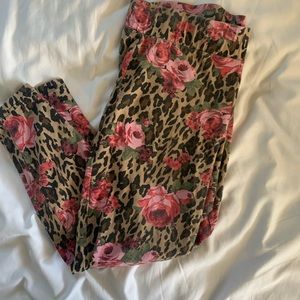 Torrid cheetah print leggings